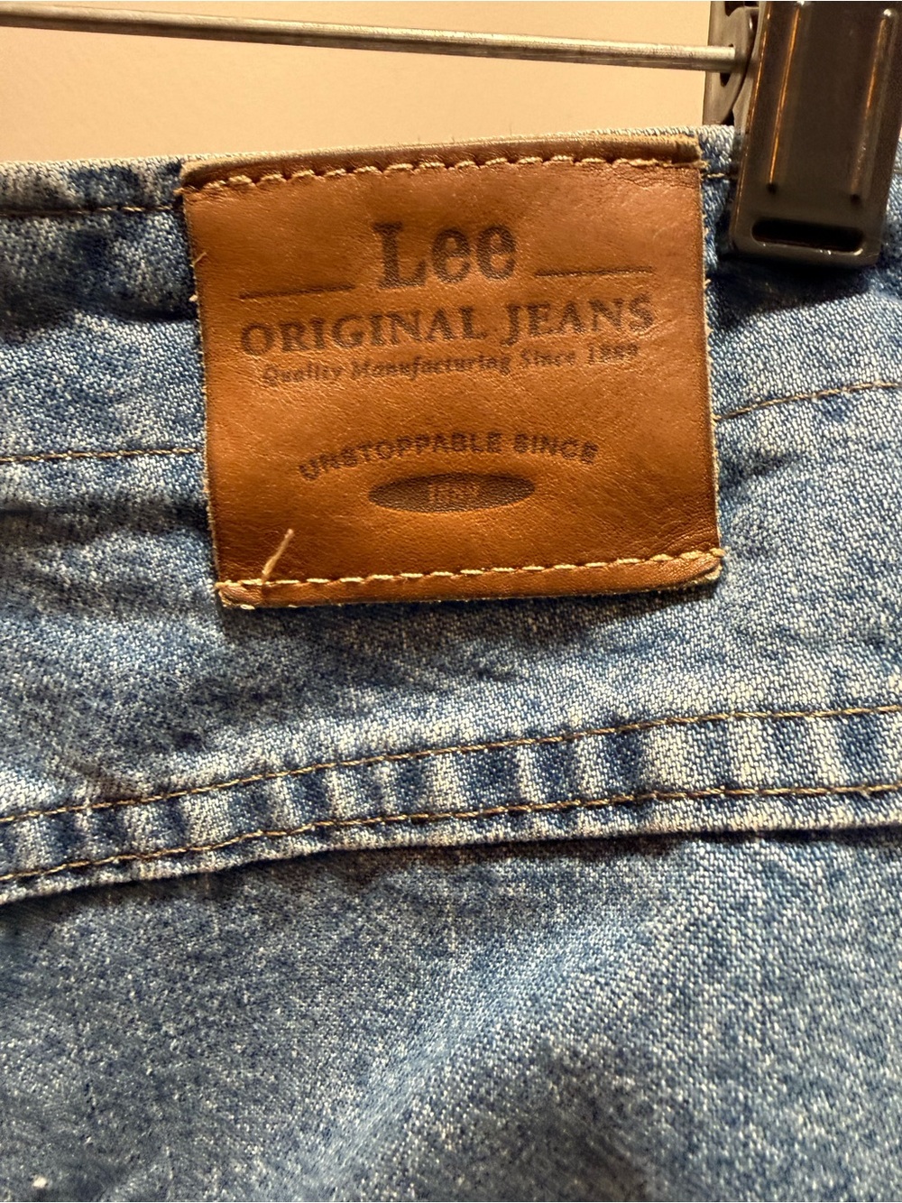 Men's Jeans Subcategory Identification